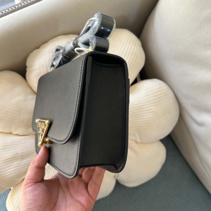 Split Leather  bag ,3A , size 22x16cm ,no box,  B68-6059