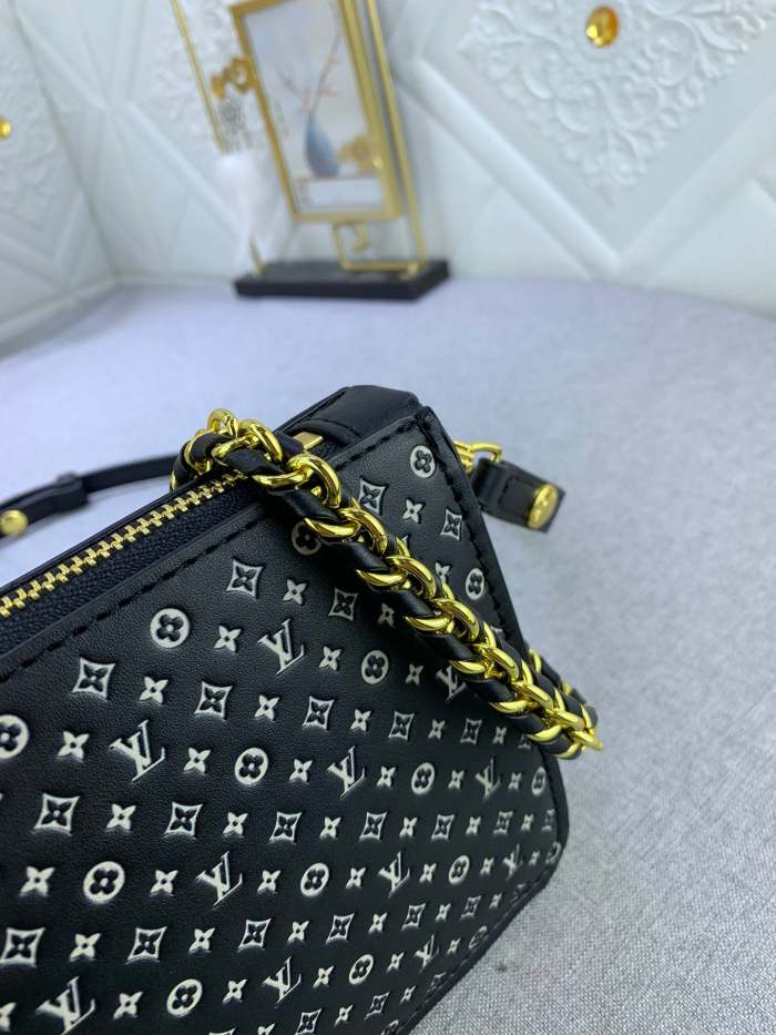 Split Leather  bag ,5A , size 21.5x12.5x5cm ,no box,  B110-135