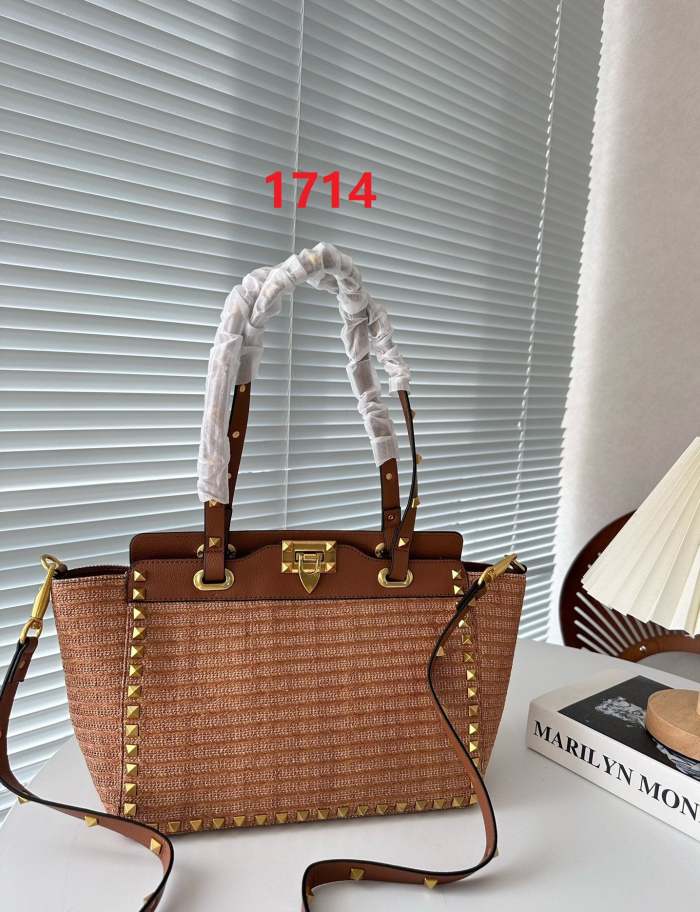 Straw and split leather bag ,4A,size 29x22cm, no box, B88-1714-1717