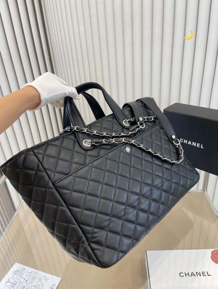 Split Leather  bag ,3A , size 35*26cm and 30*33cm ,no box,  B68-6044-6045