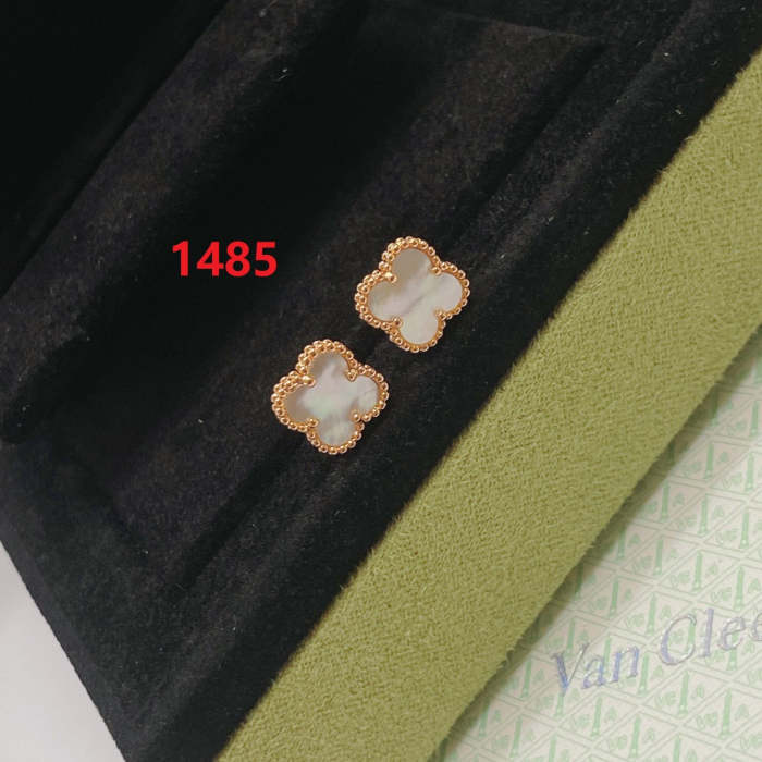 Earring  jewelry ,with box,  J25-1479-1485