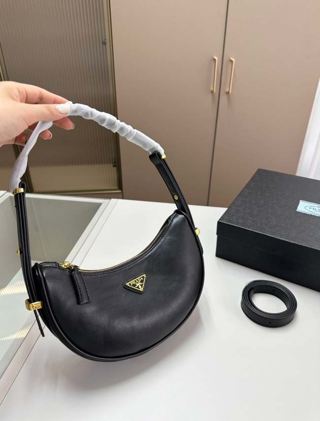 Split Leather  bag ,3A , size 20*7*12cm ,no box,  B68-6019-6021