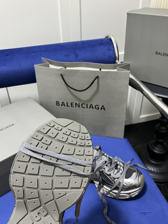 Men women sneakers shoes, size 35-44, SS110-365-370