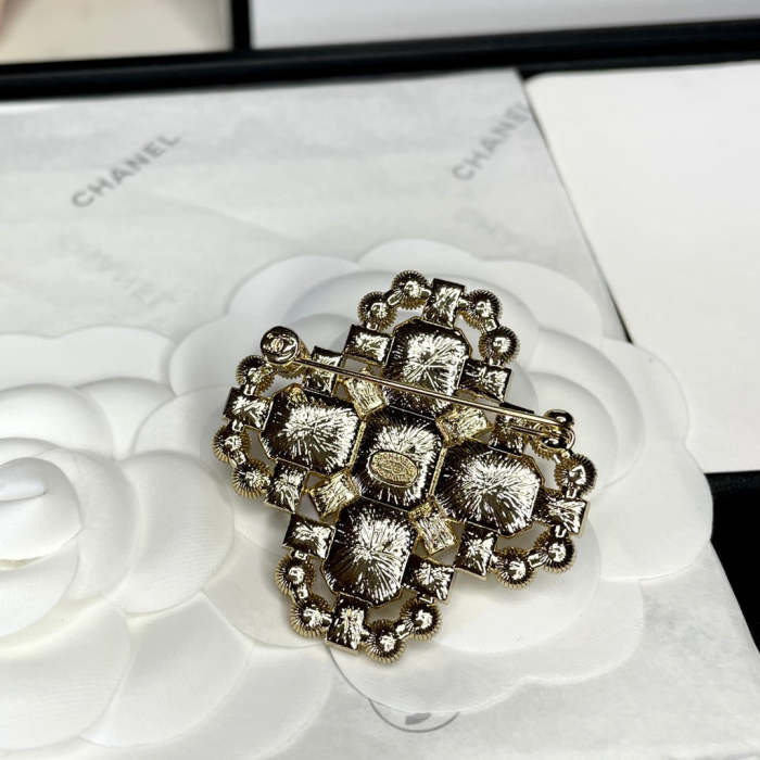 Brooch jewelry ,with box,  J25-1413