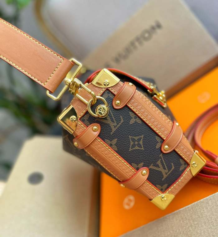 split leather bag,AAAA, no box,size 24*16cm,B75-2512-2513