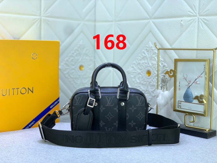 Leather bag ,5A ,no box,size 20x13x5.5cm,B110-168