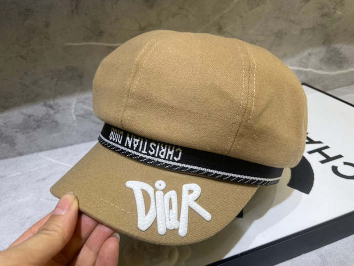 Fashion hat for women ,no box. HX25-575-577