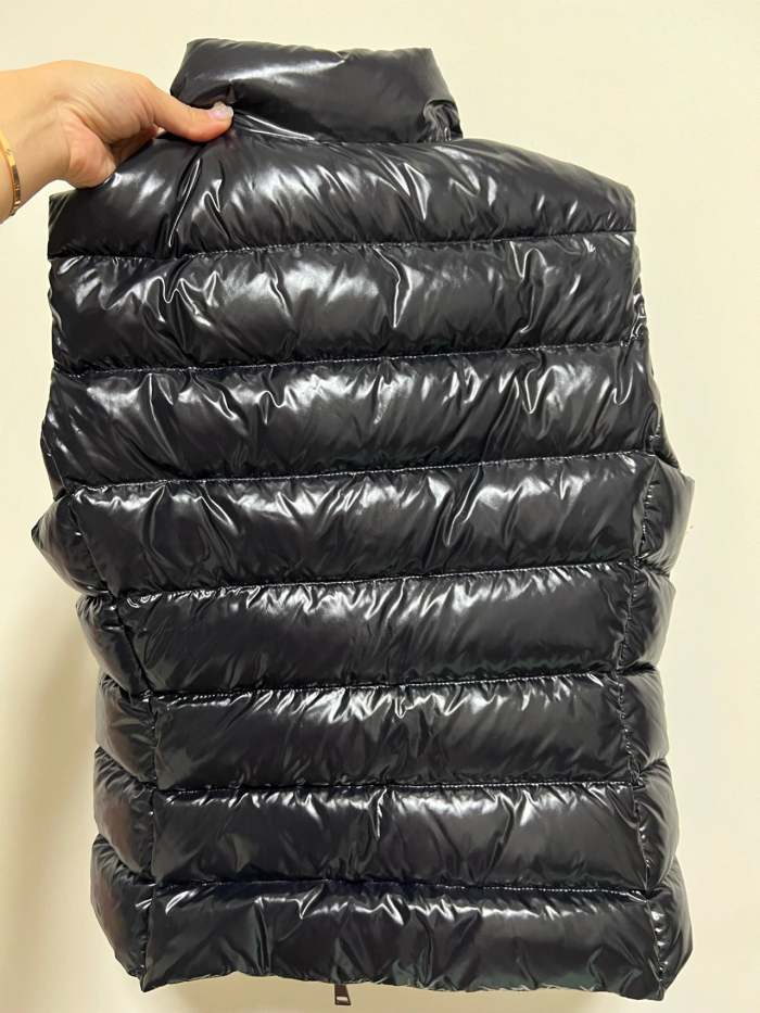 Down vest  size :1,2,3,4,5,6. CL98-6