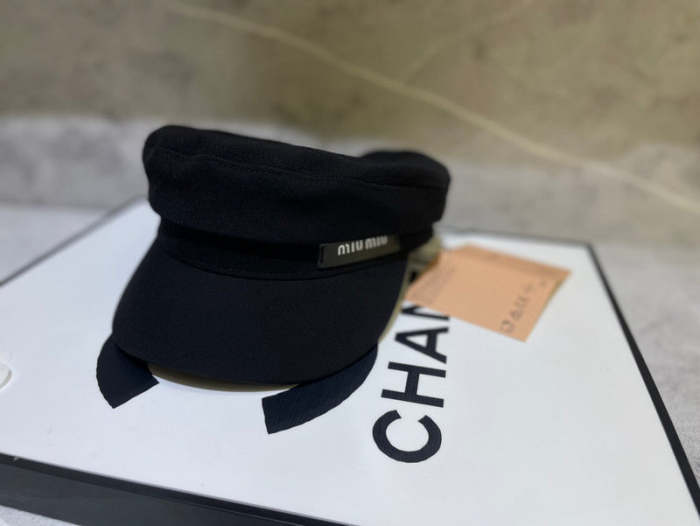 Fashion hat for women ,no box. HX25-633-635