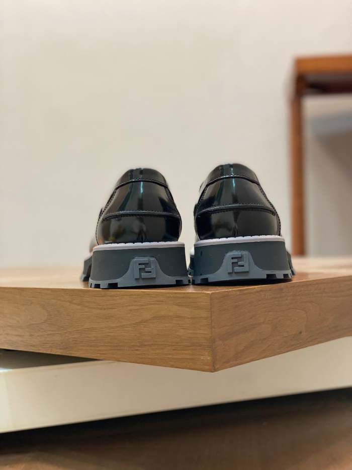 Top Quality men flat shoes size 38-45, SS150-125