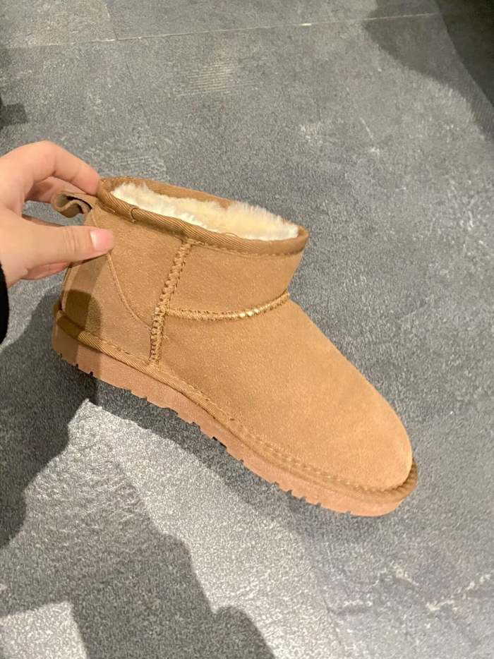 Adult  kids family flat snow boots shoes, wih box, size 25-44, SS40-2-4