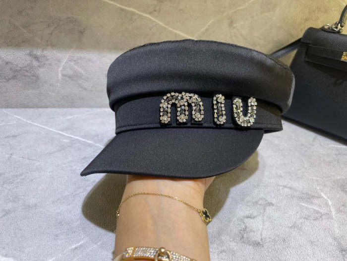 Fashion hat for women ,no box. HX25-649-650
