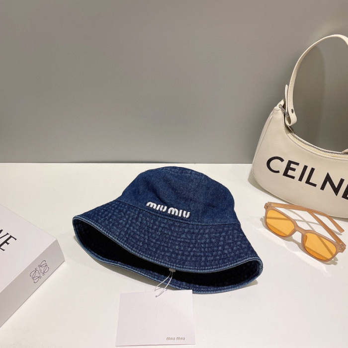 men women hat ,no box. HX25-471-472