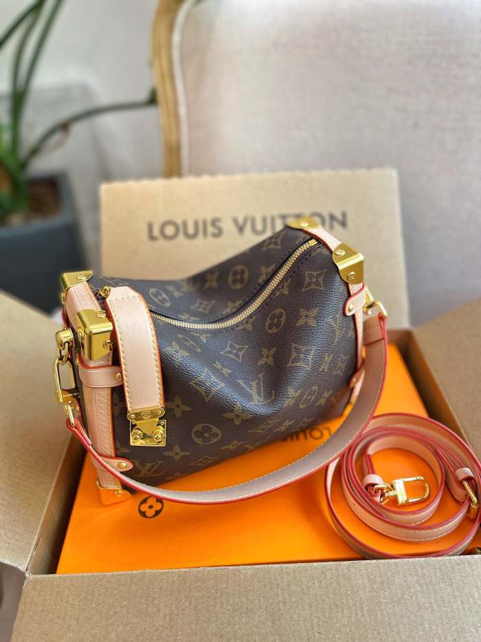 split leather bag,AAAA, no box,size 24*16cm,B75-2512-2513