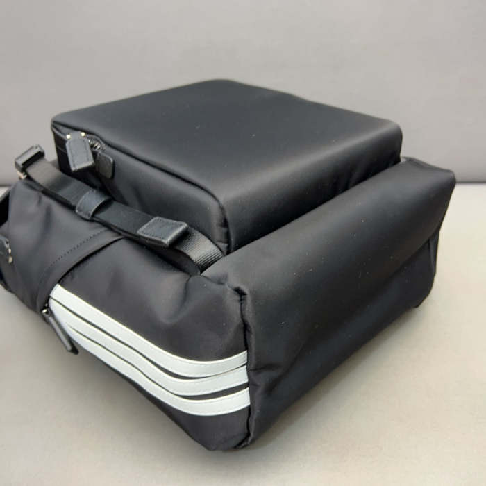 Nylon bag ,4A,size 43x28cm, no box, B88-1713