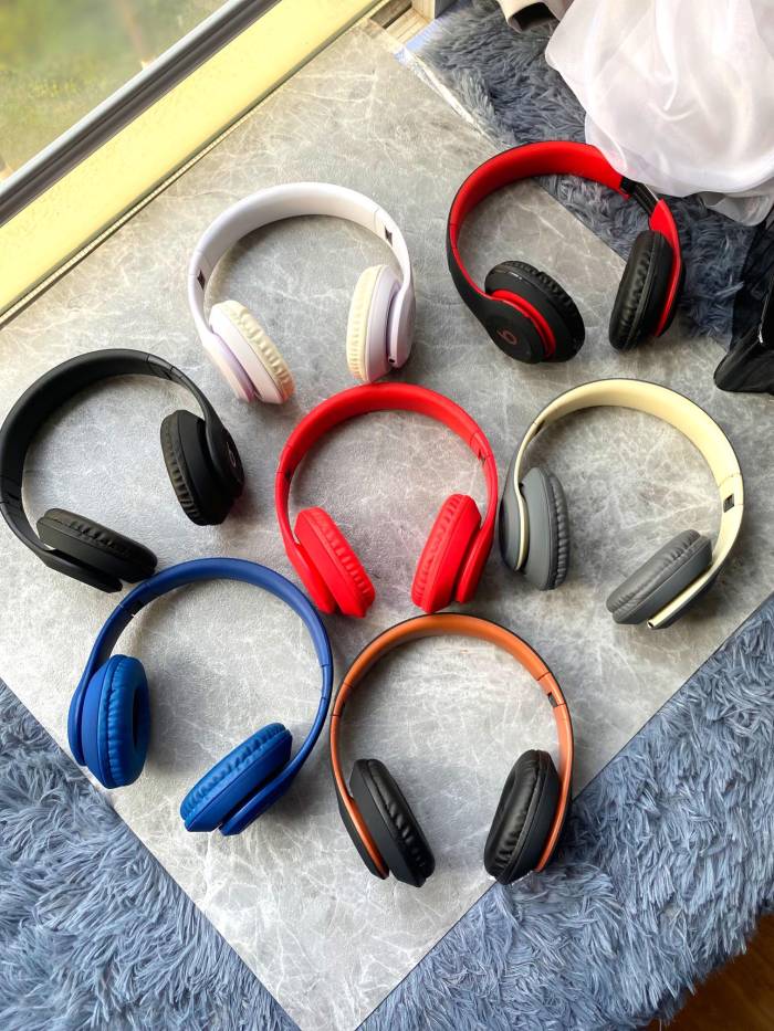 Beats Studio3 Wireless  Bluetooth headset