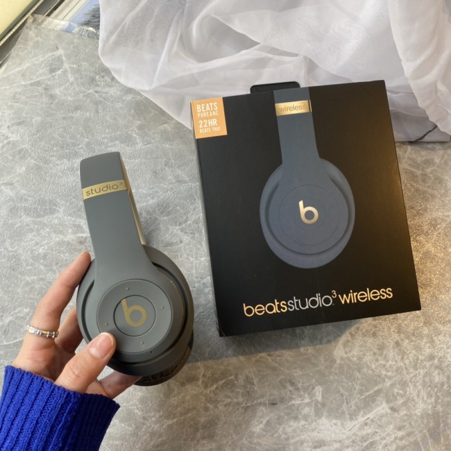 Beats Studio3 Wireless Bluetooth headset