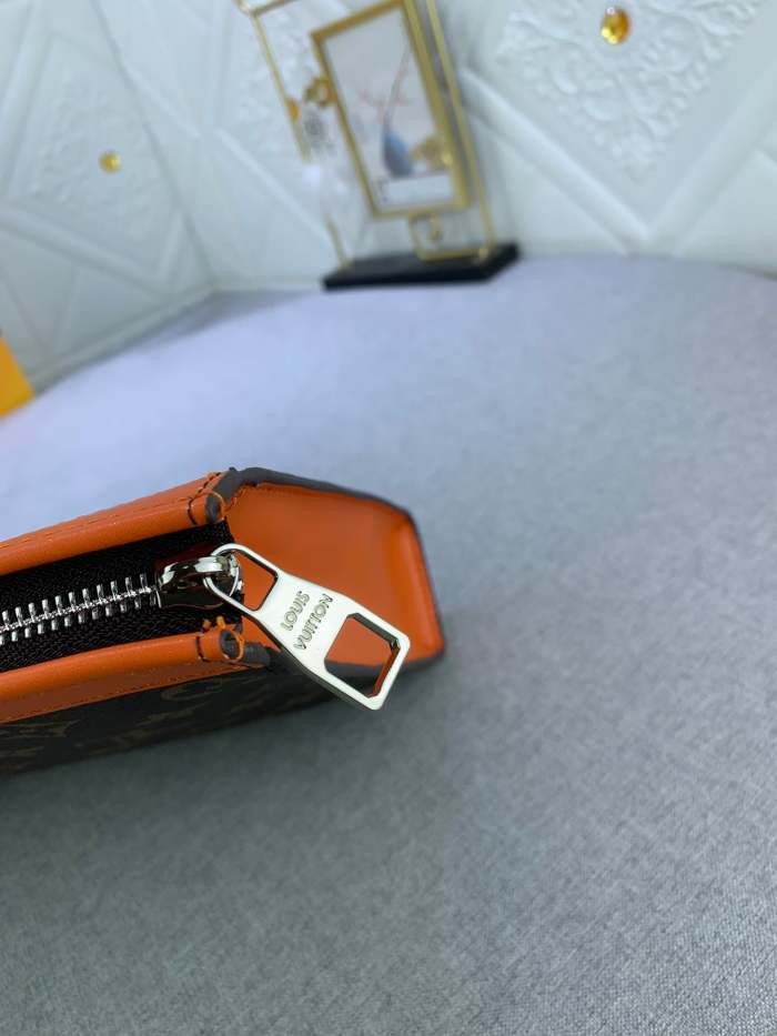 Leather bag ,5A , size 27x21x6cm ,no box,  B68-6078