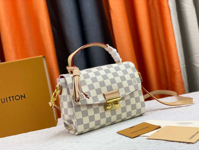 Leather bag ,5A , size 24.5x24.2x9cm ,no box,  B88-1734-1736