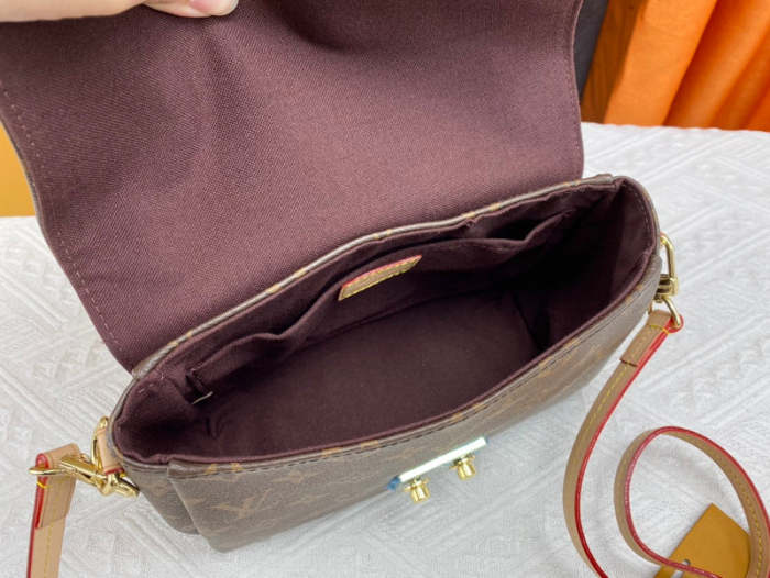 Leather bag ,5A , size 24.5x24.2x9cm ,no box,  B88-1734-1736