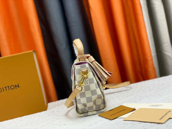 Leather bag ,5A , size 24.5x24.2x9cm ,no box,  B88-1734-1736