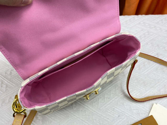 Leather bag ,5A , size 24.5x24.2x9cm ,no box,  B88-1734-1736