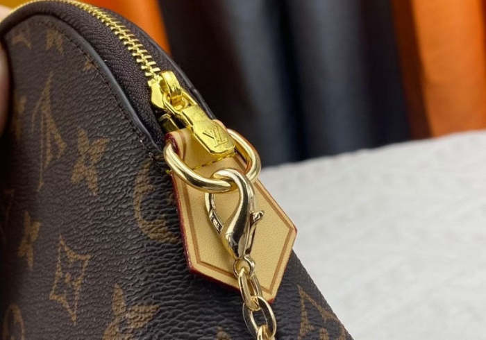 Split leather bag ,AAA , size 24x17x6cm ,no box,  B75-2969-2971