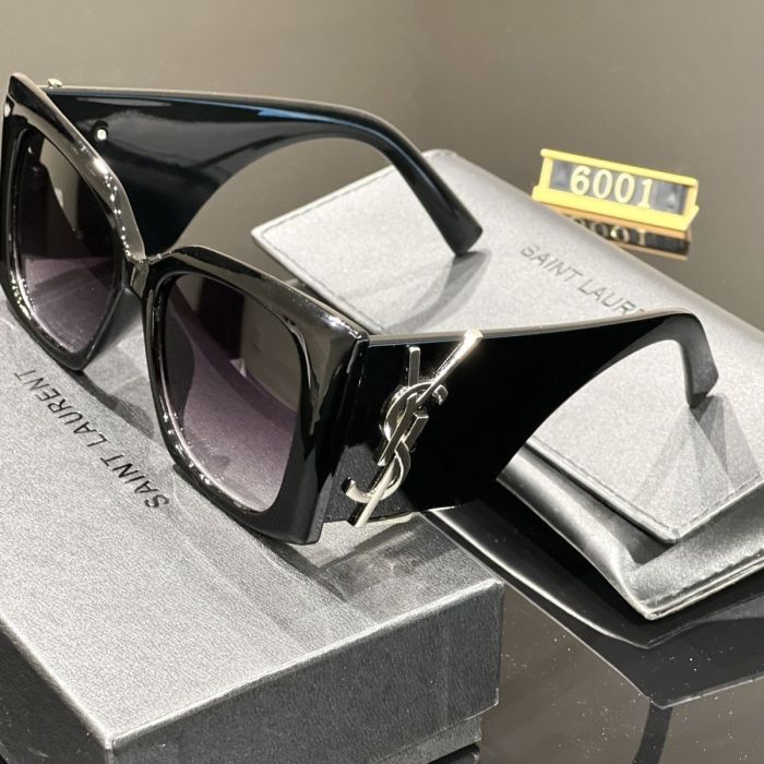 Blue light blocking sunglasses with the box and case ,G25-2566-2571