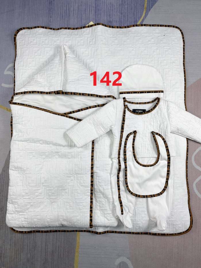 Newborn Baby crawl suit five-piece suit Cloak quilt  set clothes , CL110-142-143