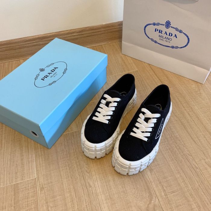 Women runner flat shoes,  size 35-40, SS60-2323-2324