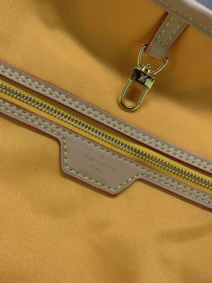 M40995 Canvas leather  bag ,5A,size 32x19x17cm, no box, B110-196