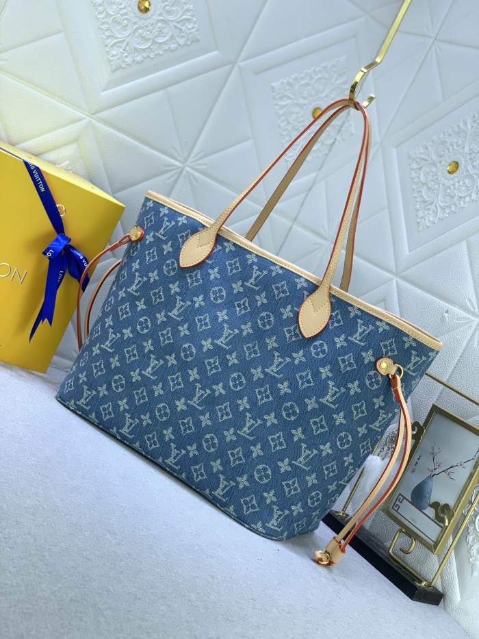 M40995 Canvas leather  bag ,5A,size 32x19x17cm, no box, B110-196