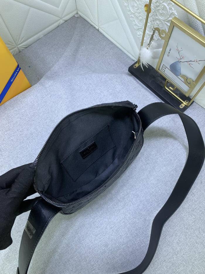 Canvas leather  bag ,5A,size 24.5X16X4.5cm, no box, B110-206
