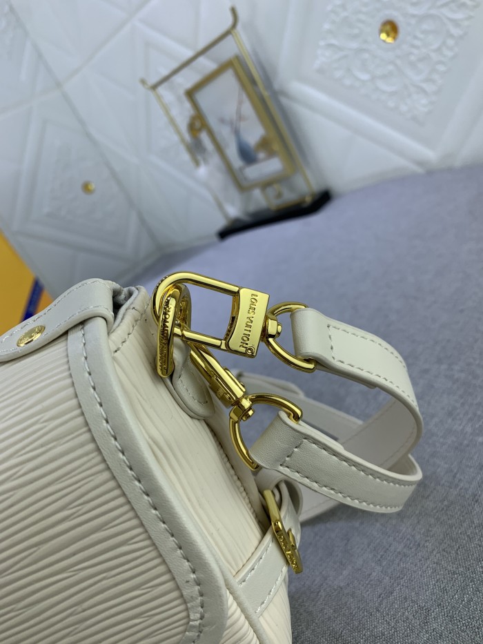 Canvas leather  bag ,5A,size 20x16x7.5cm, no box, B110-201