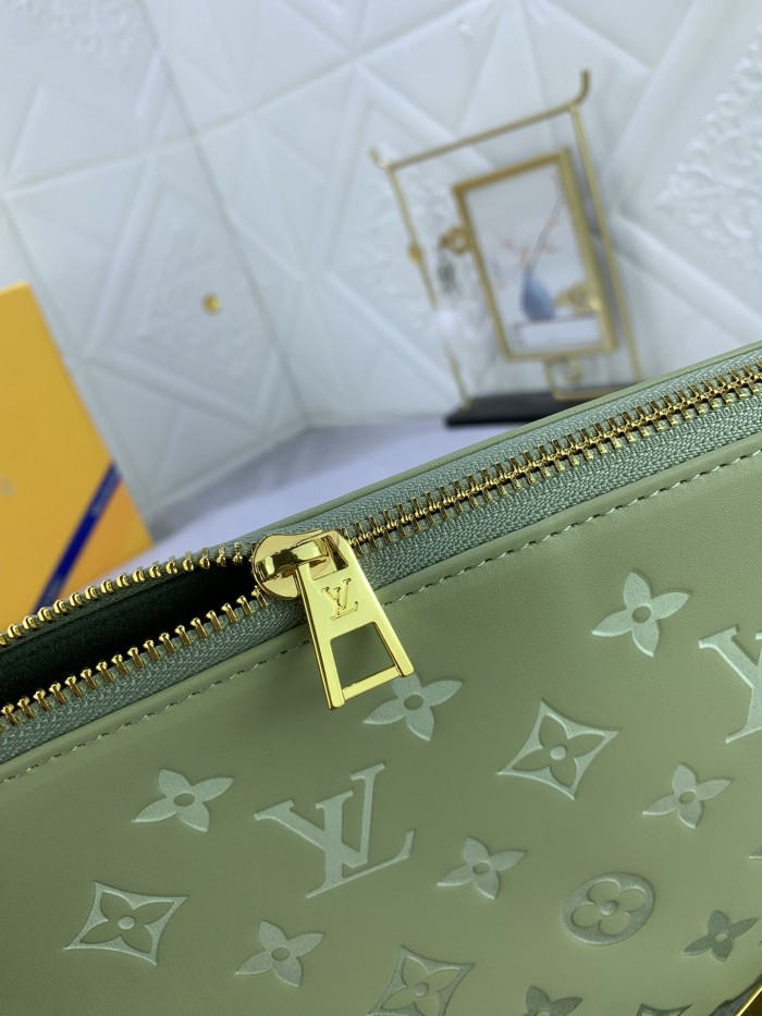 M57913 Canvas leather  bag ,5A,size 26x20x12cm, no box, B110-210
