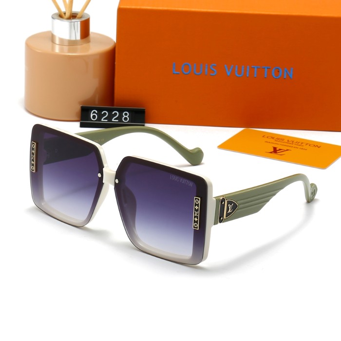 Blue light blocking sunglasses with the box and case ,G25-2732-2737