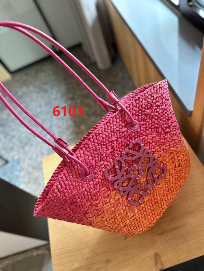 Straw bag ,3A , size 28x25cm ,no box,  B68-6099-6103