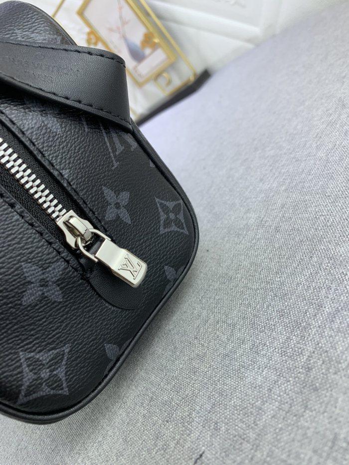Leather bag ,5A , size 23x13x12cm ,no box,  B68-6097