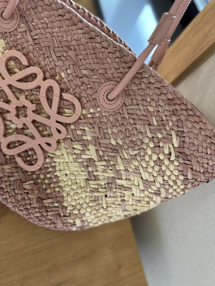 Straw bag ,3A , size 28x25cm ,no box,  B68-6099-6103