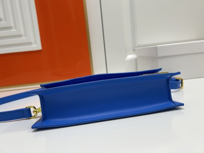 Canvas leather  bag ,5A,size 22x11x6cm, no box, B110-221