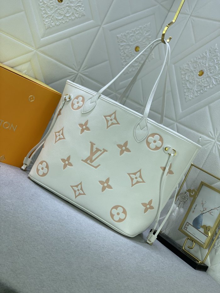Canvas leather  bag ,5A,size 31x28x14cm, no box, B110-235
