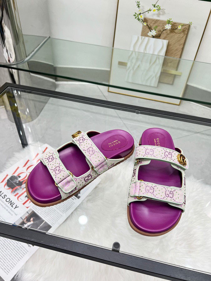 top quality  Leather flat slipper shoes, with box, size 35-45, SS88-654-655