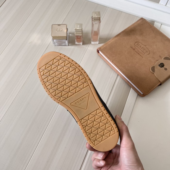 Women runner flat shoes,  size 35-40, SS70-1990-1991