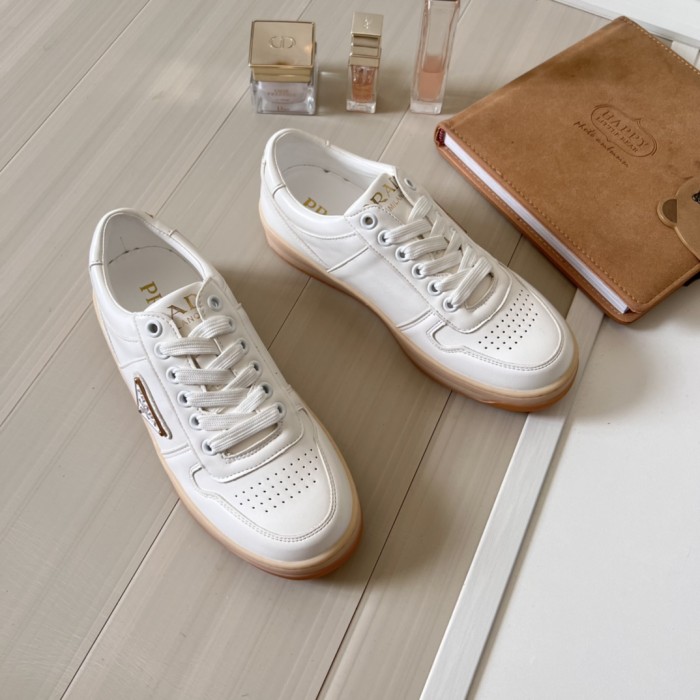 Women runner flat shoes,  size 35-40, SS70-1990-1991