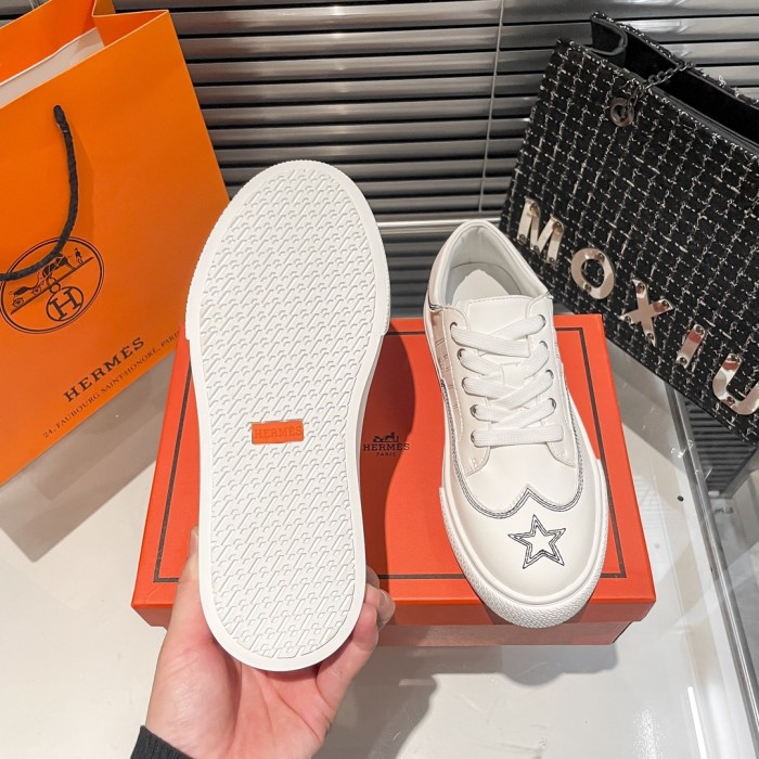 Women runner flat shoes,  size 35-40, SS70-1992-1994