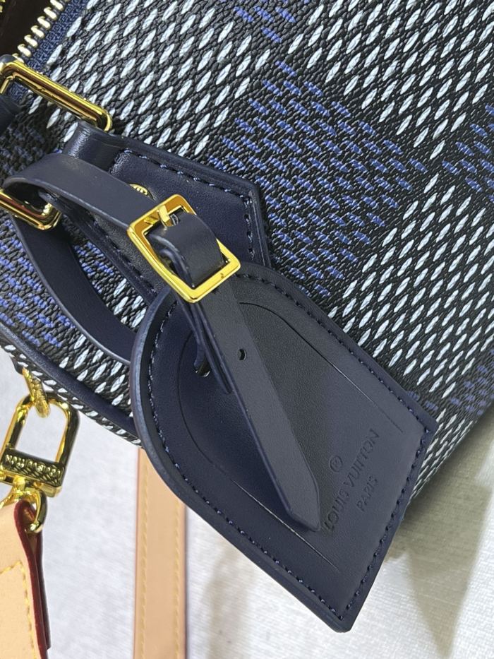 M40611，Leather bag ,5A , size 18x12x10cm ,no box,  B75-2979