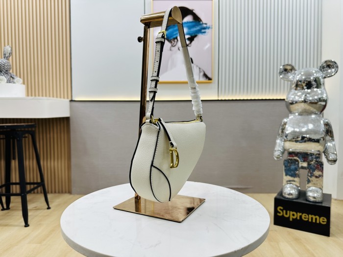 Leather bag ,5A , size 20x19x4cm ,no box,  B88-1776