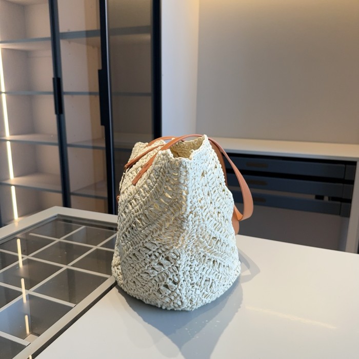 Woven beach  bag ,3A , size 45x26cm ,no box,  B68-6109