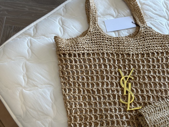 Straw raffia shopping bag mother  beach bag ,4A , size 40x37cm ,no box,  B75-2984