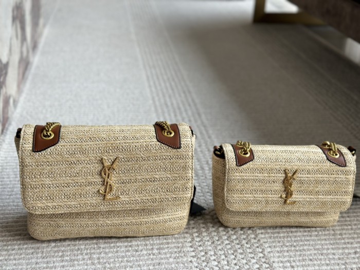 Straw raffia leather bag ,4A , size 26x18cm or 21x14cm ,no box,  B75-2980-2982